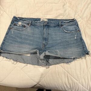 🦋(4/$40) A&F mom shorts size 20/35